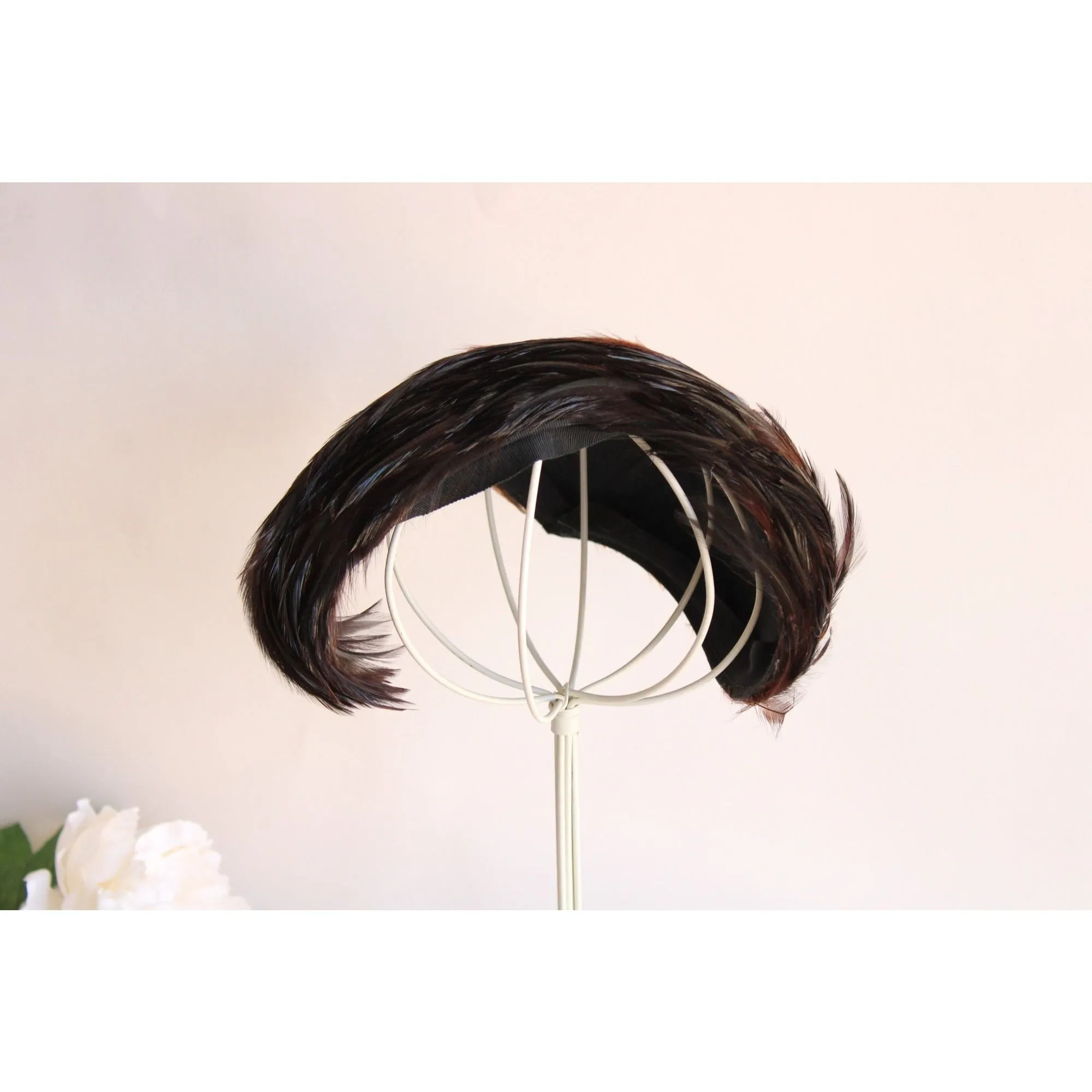 Vintage 1930s or so Feathered Cloche Hat